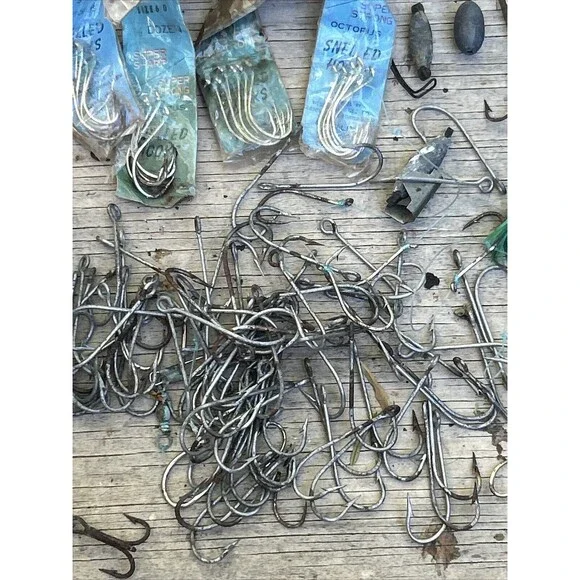 Vintage Ocean Fishing Lures Hooks Sinkers and deep sea test rope 200+ feet LOT - Picture 2 of 7
